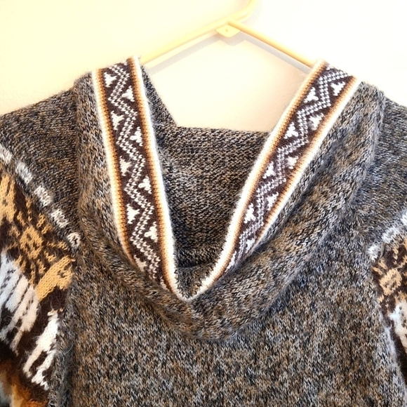 Alpaca Knit Handmade Hooded Sweater Aztec Wool Cozy - Picture 4 of 6